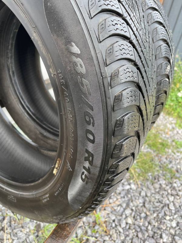 Шини пара Pirelli 185/60 r15 зима резина