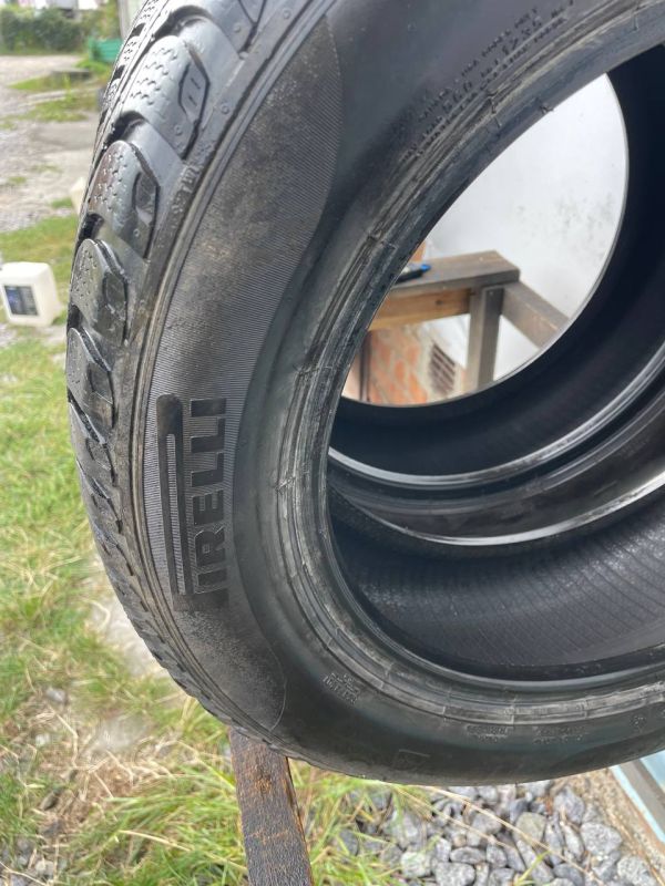 Шини пара Pirelli 185/60 r15 зима резина