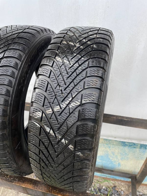 Шини пара Pirelli 185/60 r15 зима резина