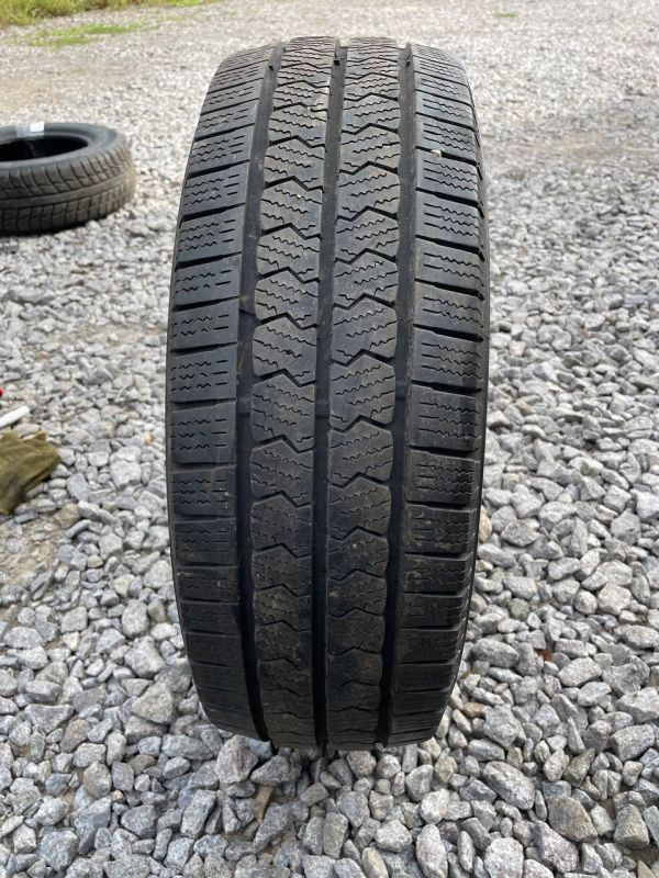 Шина одіночка розпаровка Matador 205/65 r16c резина