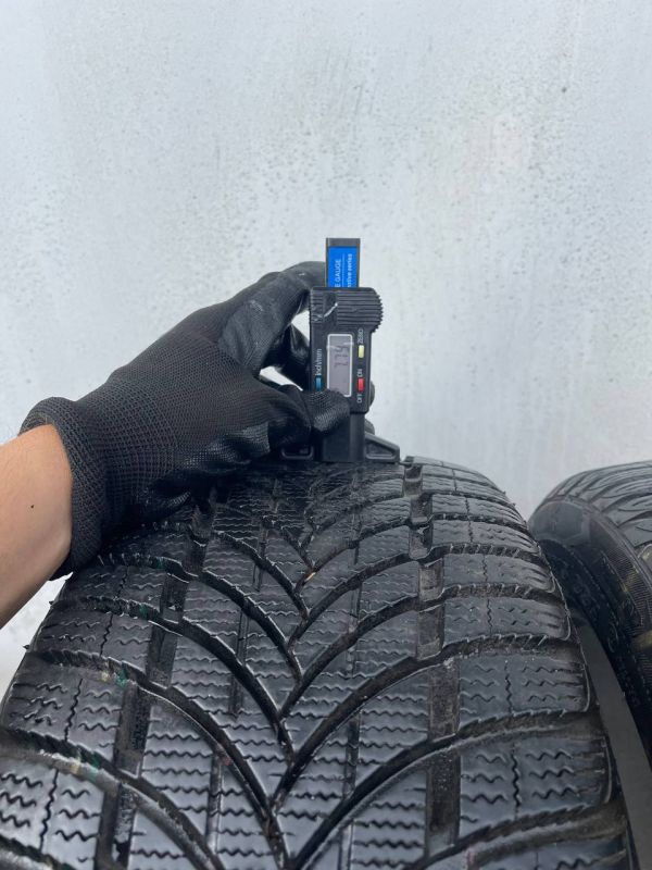 Шини пара Maxxis 195/50 r15 зима резина