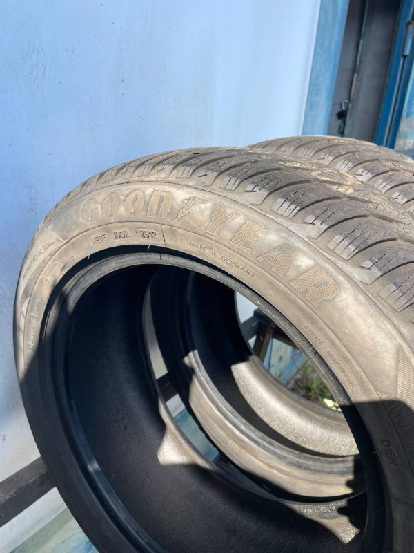 Шини пара Goodyear 205/55 r16 зима резина