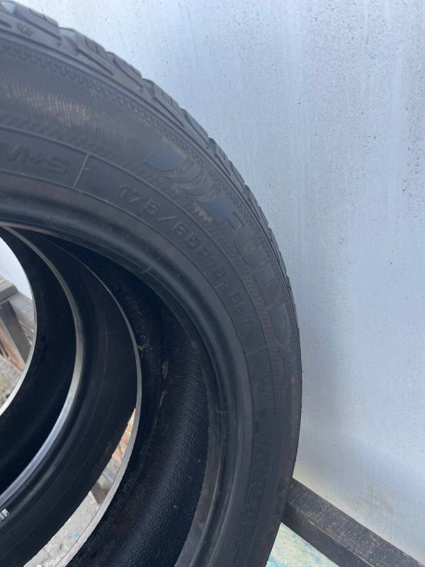 Шина пара Fulda 175/65 r15 зима резина
