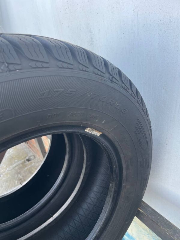 Шини пара Debica 175/70 r13 зима резина