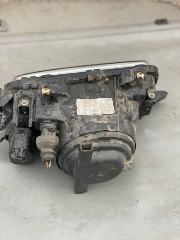 Фари пара ліва права Ауді 80 Audi 80