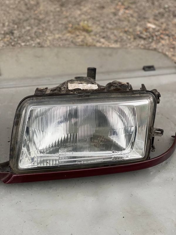 Фари пара ліва права Ауді 80 Audi 80