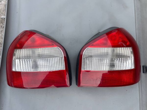 Задні Стопи ліхтарі пара лівий правий Audi A3 8L Ауді