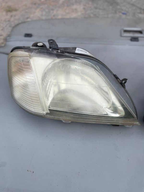 Фари передні ліва права Dacia Logan Renault Logan Дачя Рено Логан