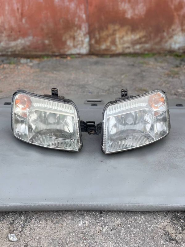 Передні фари ліва права Фіат Панда 2 Fiat Panda 2 2003-2012