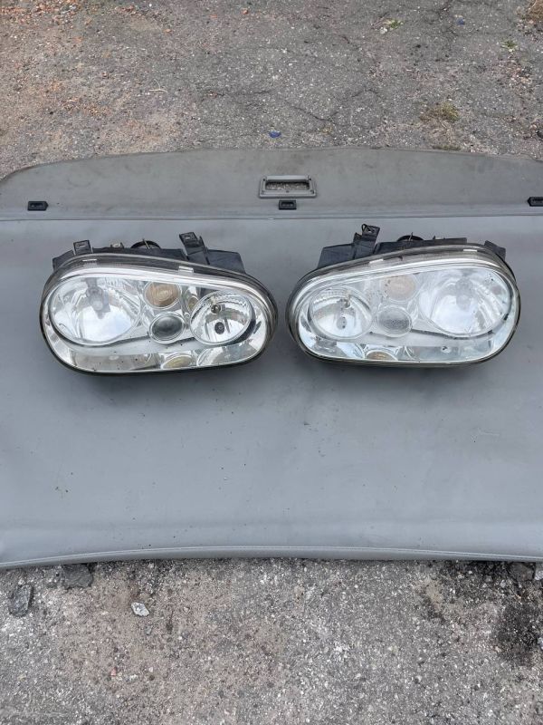 Передні фари ліва права Фольксваген Гольф 4 Volkswagen Golf IV 97-06