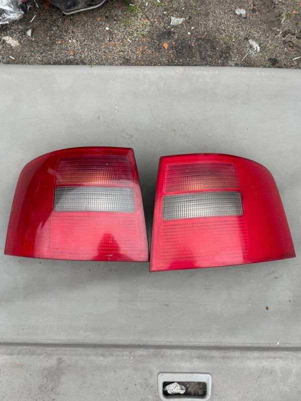 Стопи задні ліхтарі пара лівий правий Audi Ауді А6 С5 Універсал