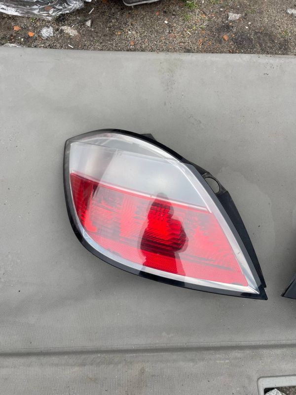 Задні стопи ліхтарі пара лівий правий Opel Astra H Опель Астра