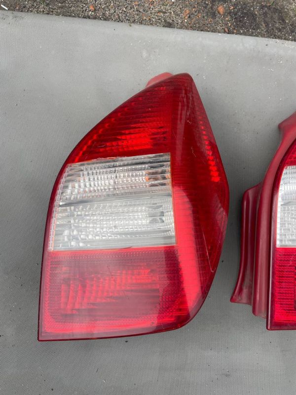 Задні ліхтарі стопи пара права Citroen C2 Сітроен С2