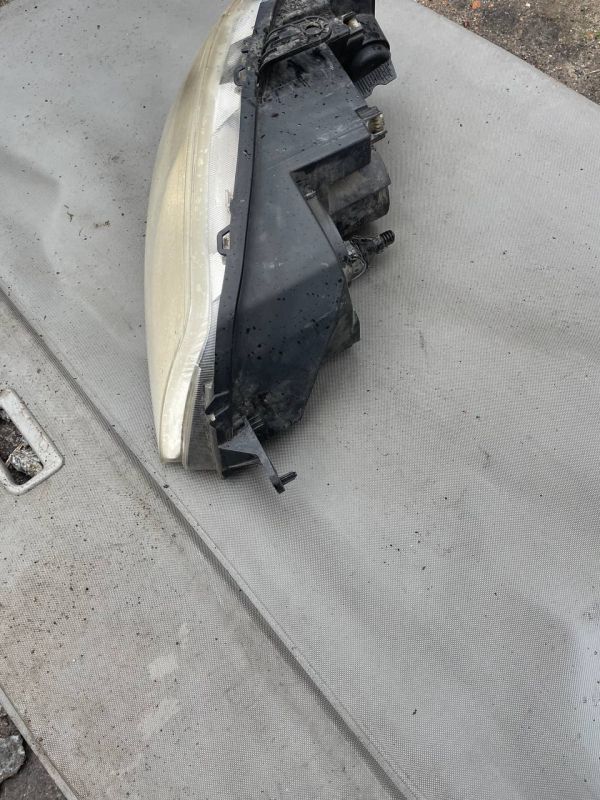 Передня фара права Fiat Punto 2 (03-10)