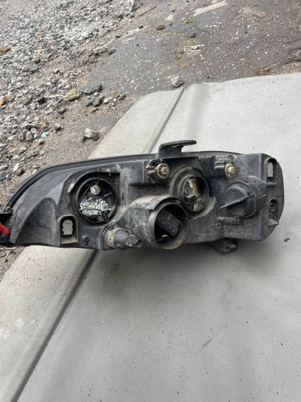 Передня фара права Fiat Punto 2 (03-10)