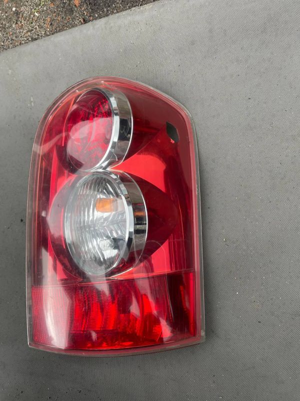 Стоп ліхтар задній правий Фонарь Mazda MPV Уцінка