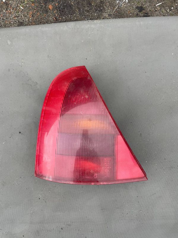 Cтоп лівий ліхтар Renault Clio II