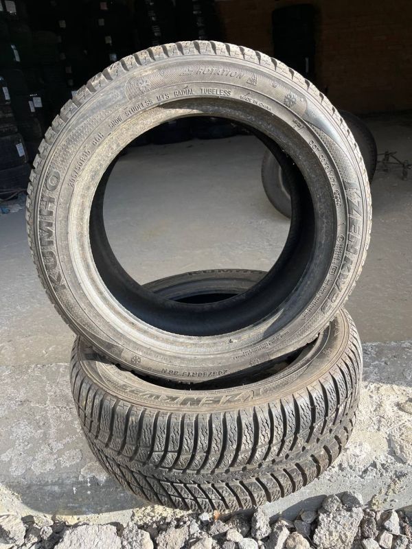 Шини пара KUMHO I'ZEN KW23 205/50/R15 зима резина