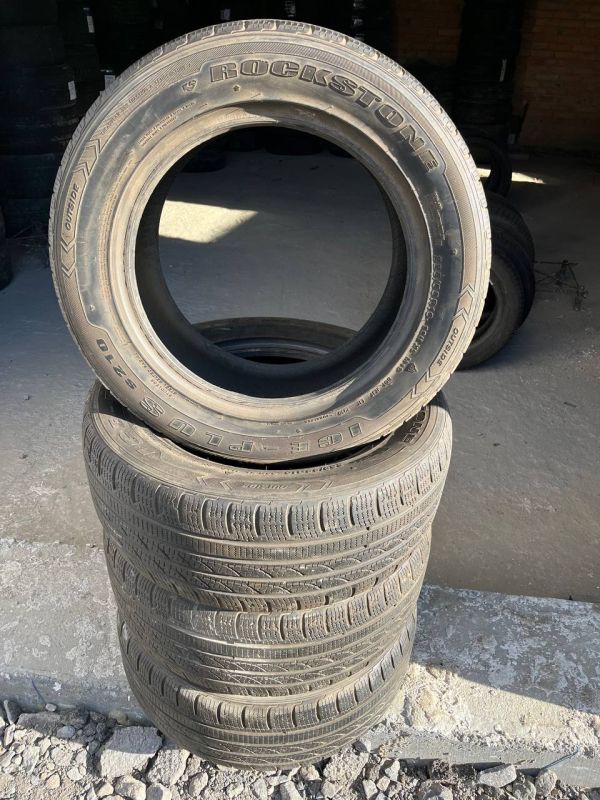 Шини пара ROCKSTONE ICE-PLUS 225/55/R16 зима резина