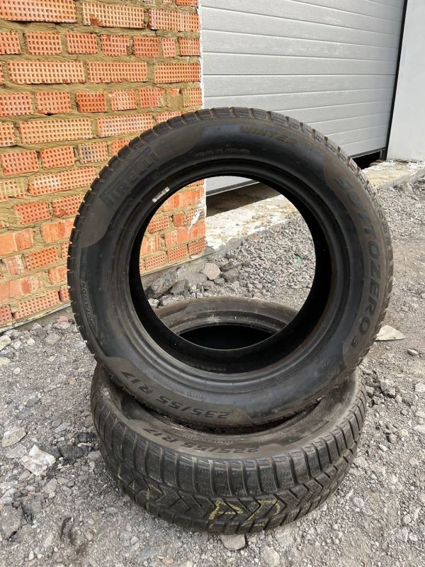 Шини пара PIRELLI SOTTOZERO 235/55/R17 зима резина