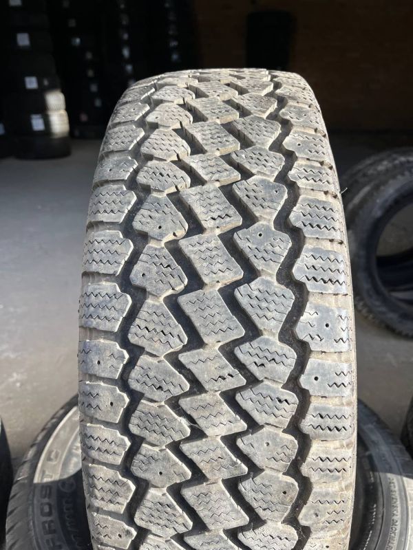 Шини пара GISLAVED 205/65/R16c зима резина
