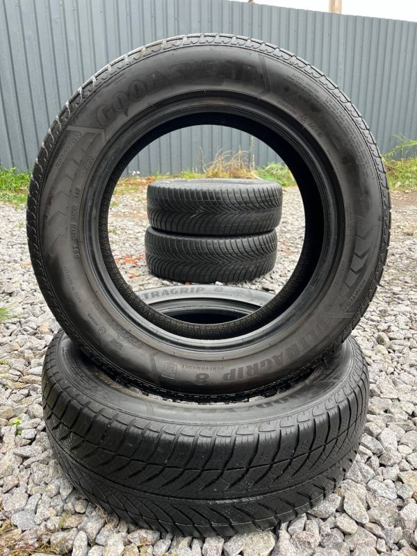 Шини пара GOODYEAR ULTRA GRIP 8 205/60/R16 зима резина
