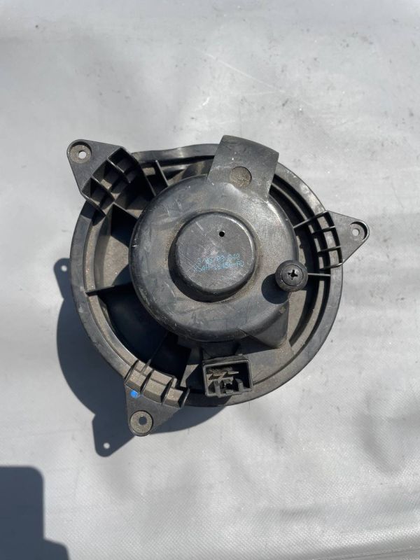 Вентилятор Пічки XS4H16456AD XS4H-16456-AD Ford Focus