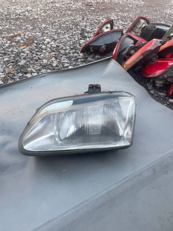 Фари передні пара ліва права Renault megane scenic 1 1995-1999 сценік