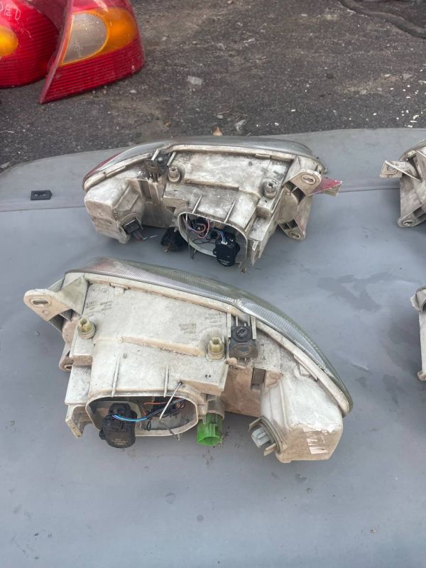 Фари пара ліва права Ford Escort MK6-7 форд ескорт 1995-2000