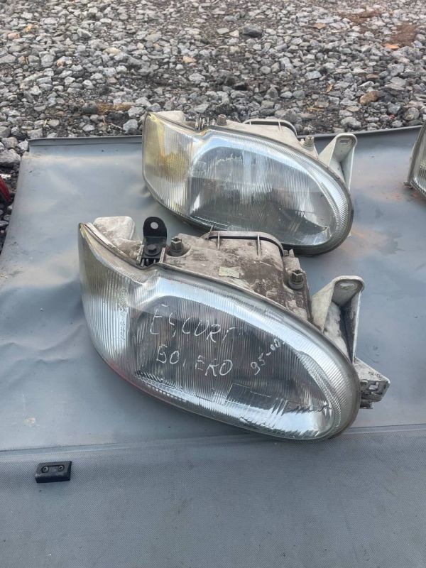 Фари пара ліва права Ford Escort MK6-7 форд ескорт 1995-2000