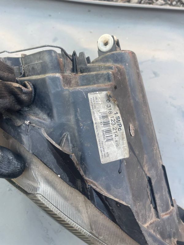 Фара передня права Citroen C3 Ситроен С3