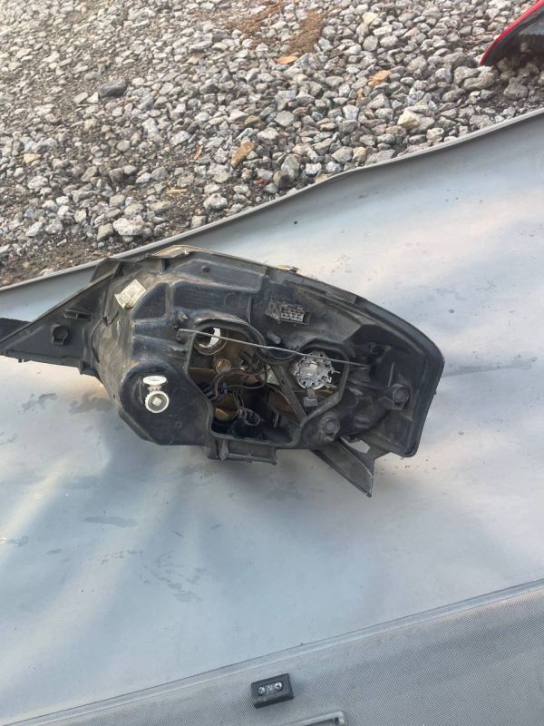 Фара передня права Citroen C3 Ситроен С3