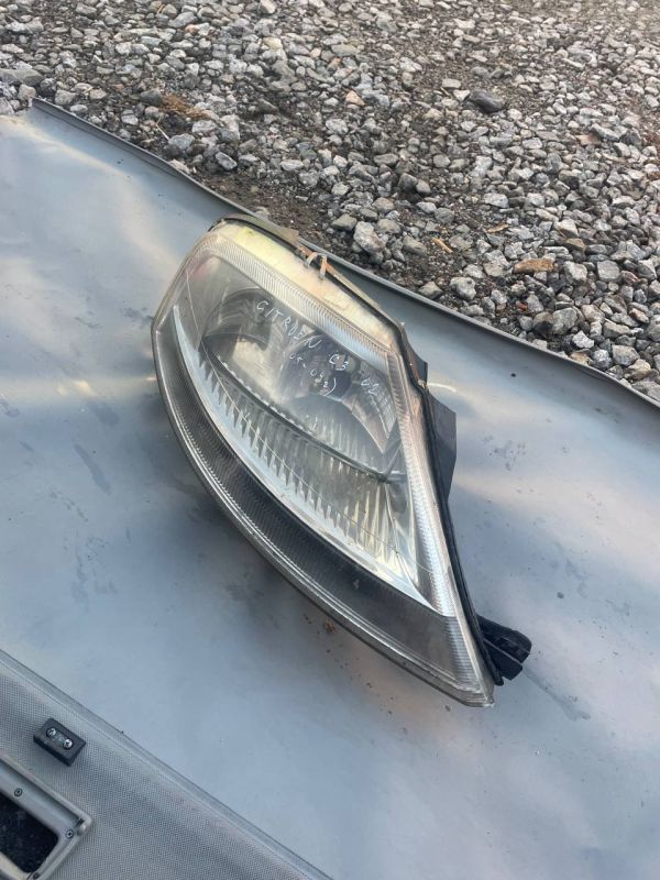 Фара передня права Citroen C3 Ситроен С3
