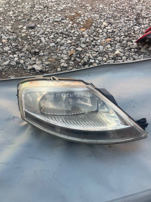 Фара передня права Citroen C3 Ситроен С3
