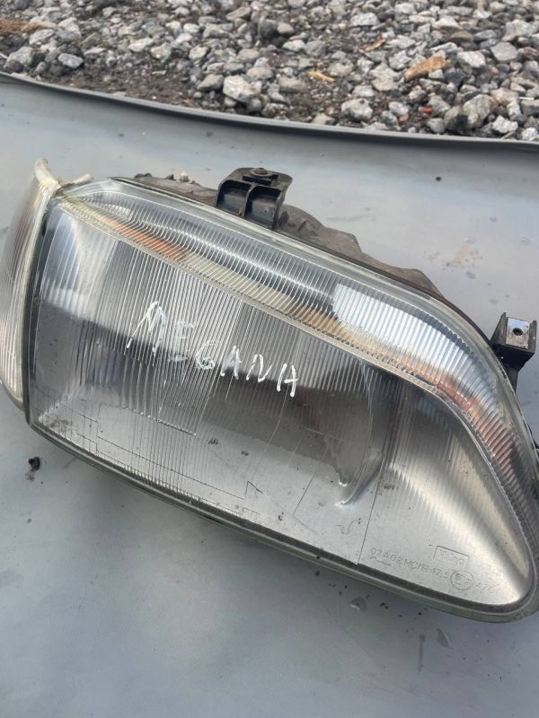 Фара права Рено меган Renault Megane I 1995-2002