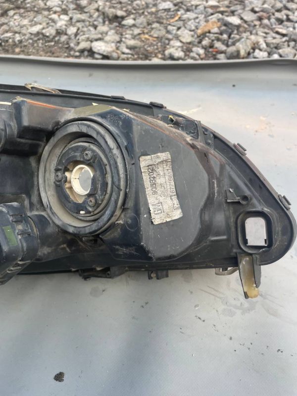 Фара передня ліва Опель зафіра Opel Zafira A Уцінка Зламані кріплення