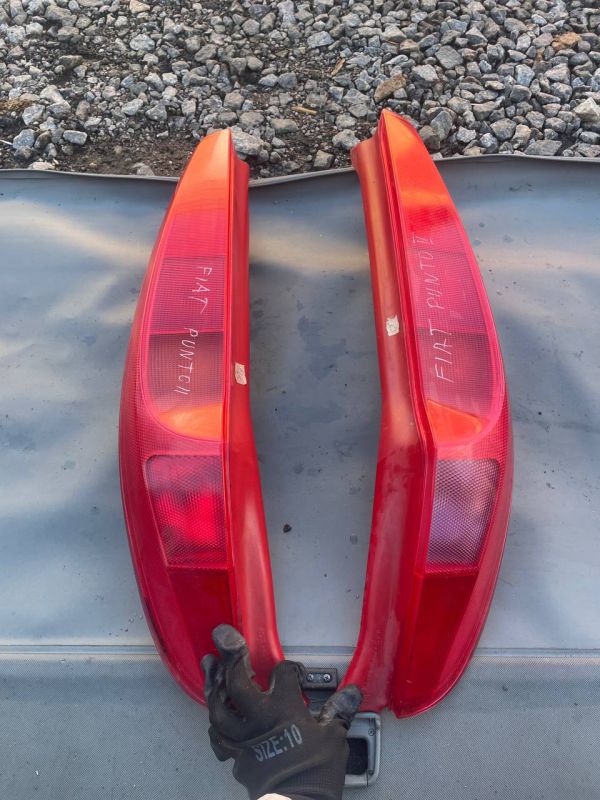 Задні ліхтарі стопи пара лівий правий Fiat Punto 2 Фіат Пунто