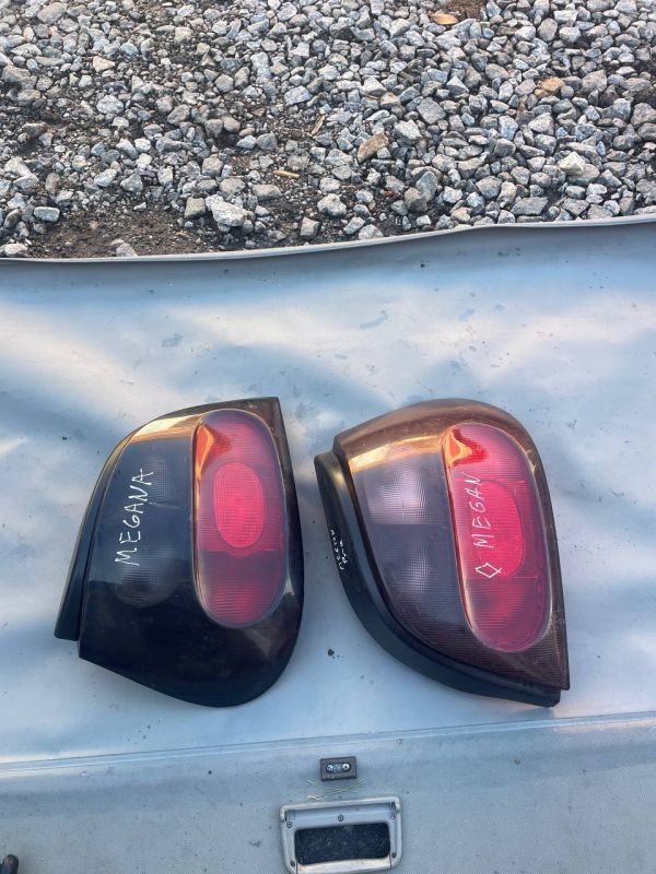 Ліхтарі задні пара лівий правий Renault MEGANE 1 1995-1999 Рено Меган