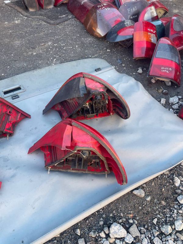 Задні ліхтарі стопи пара лівий правий фонарь Форд Мондео Mondeo MK2