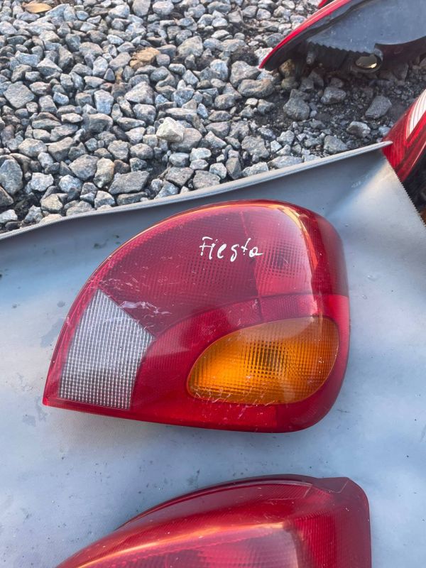 Задні ліхтарі стопи пара лівий правий Ford Fiesta Форд Фієста