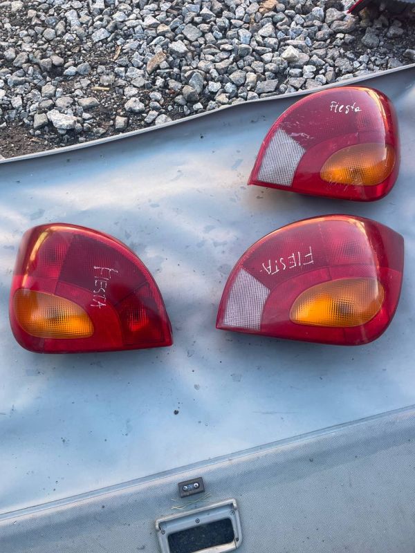 Задні ліхтарі стопи пара лівий правий Ford Fiesta Форд Фієста