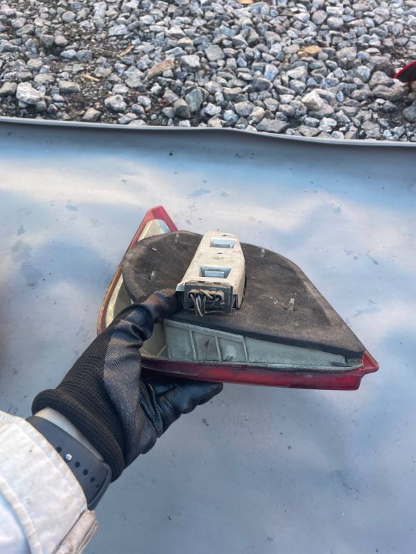 Ліхтар стоп задній пара лівий правий FORD FIESTA/COURIER Форд Фієста