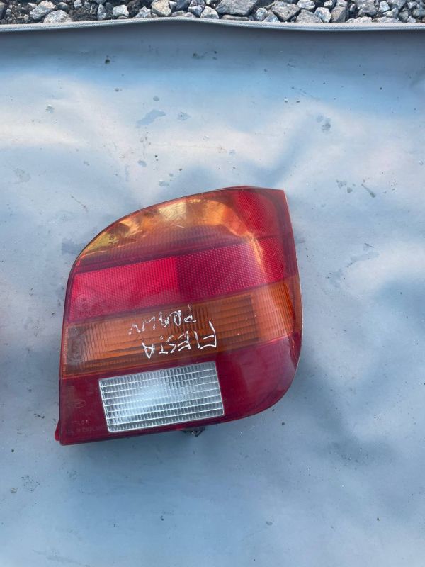 Ліхтар стоп задній пара лівий правий FORD FIESTA/COURIER Форд Фієста