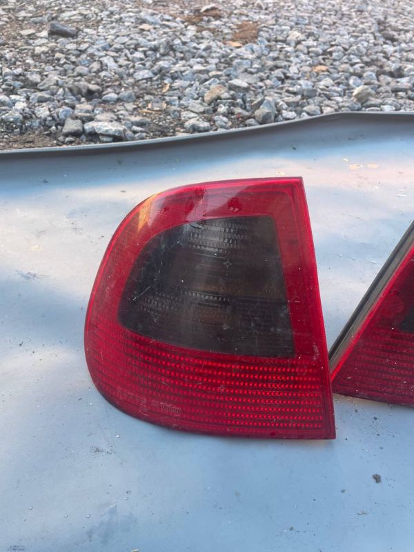 Задні ліхтарі стопи фонарь лівий правий Seat Cordoba 93 -1999 Кордоба