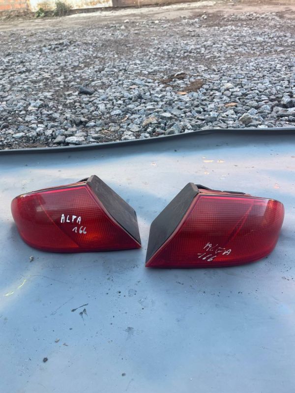 Стопи Ліхтарі лівий правий задні alfa romeo 166 Фонарь Альфа Ромео