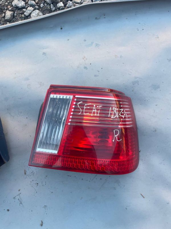Стопи ліхтарі пара задні правий лівий Seat ibiza 99-02р Сеат ібіза