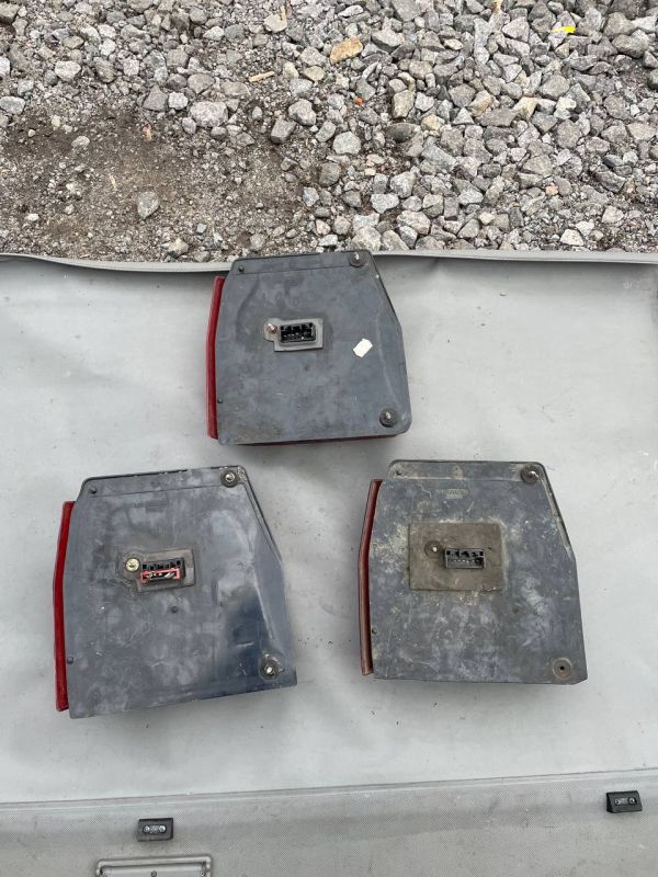 Фонарь правий ліхтар стоп Fiat Uno 1989-1995 ліхтарі