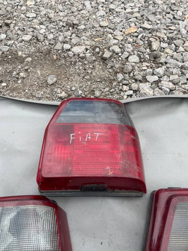 Фонарь правий ліхтар стоп Fiat Uno 1989-1995 ліхтарі