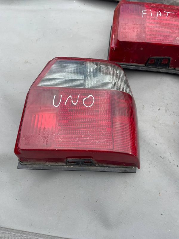 Фонарь правий ліхтар стоп Fiat Uno 1989-1995 ліхтарі
