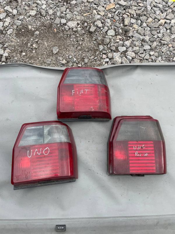 Фонарь правий ліхтар стоп Fiat Uno 1989-1995 ліхтарі